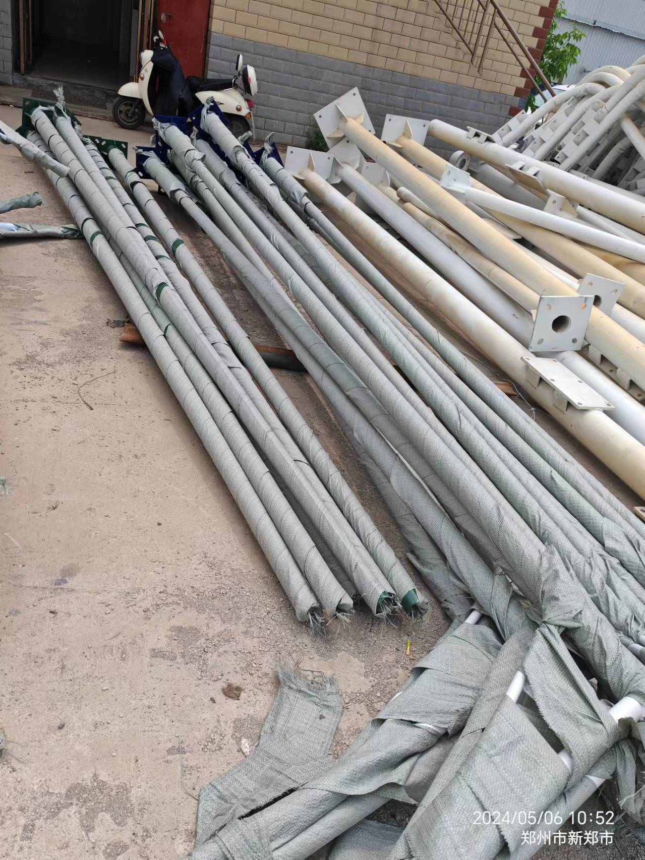 路杆灯和太阳能路杆灯